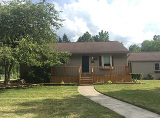 111 W High St, Fenton, MI 48430