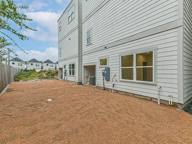 7709 Earl Rudder Way — Photo 34