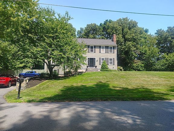 3rd image of 6 Forest St