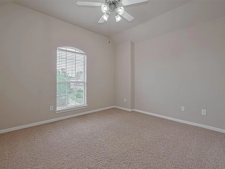 15 Wenoah Pl — Photo 23