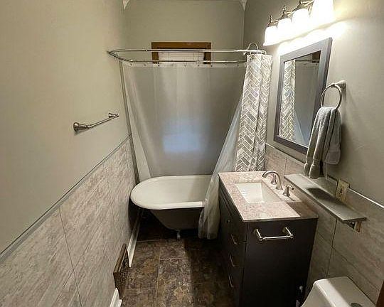 5th image of 1020 Dayton Ave