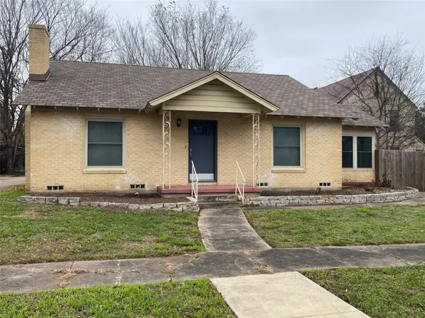 404 W San Saba St, Wortham, TX 76693