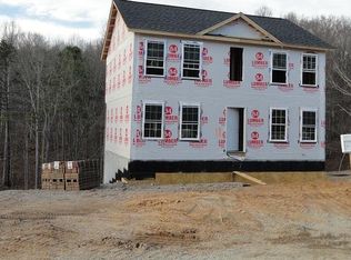 220 John Lemley Ln, Christiansburg, VA 24073