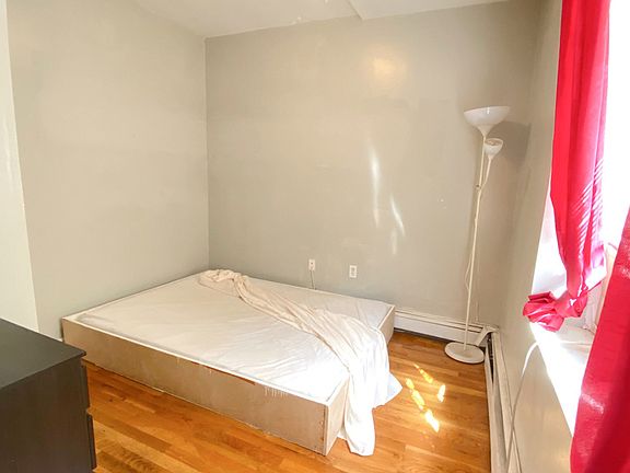 4th image of 137 Herkimer St #Gr1