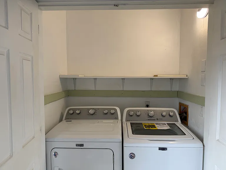 3802 N Oak Dr #W11 — Photo 9