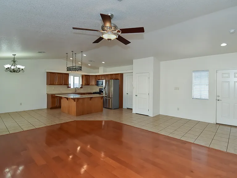 11766 E Alpha Way — Photo 4