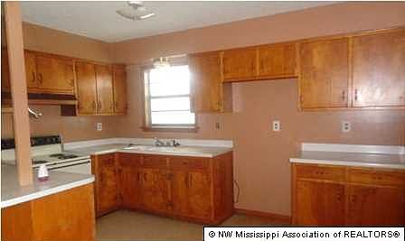4th image of 8335 Dottley Dr