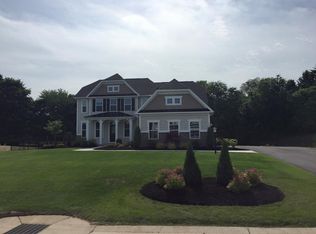 1045 Warters Cv, Victor, NY 14564