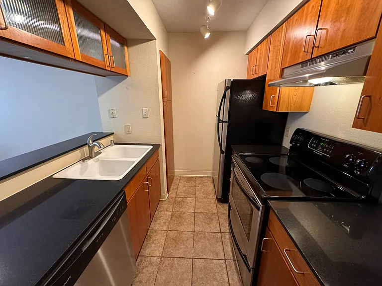 941 Calle Mejia #107 — Photo 4