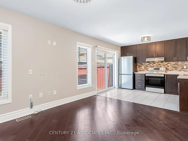 362 Cavanagh Ln — Photo 14