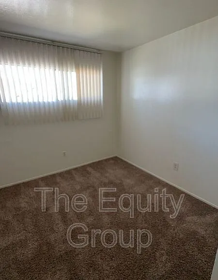 331 E Elm St #5 — Photo 9