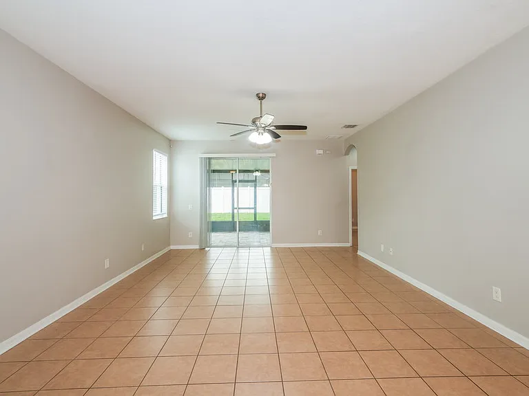 8226 Summer Wood Ln — Photo 5