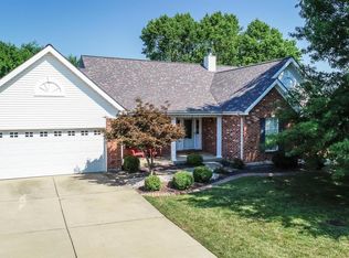 619 Pines Way, Columbia, IL 62236