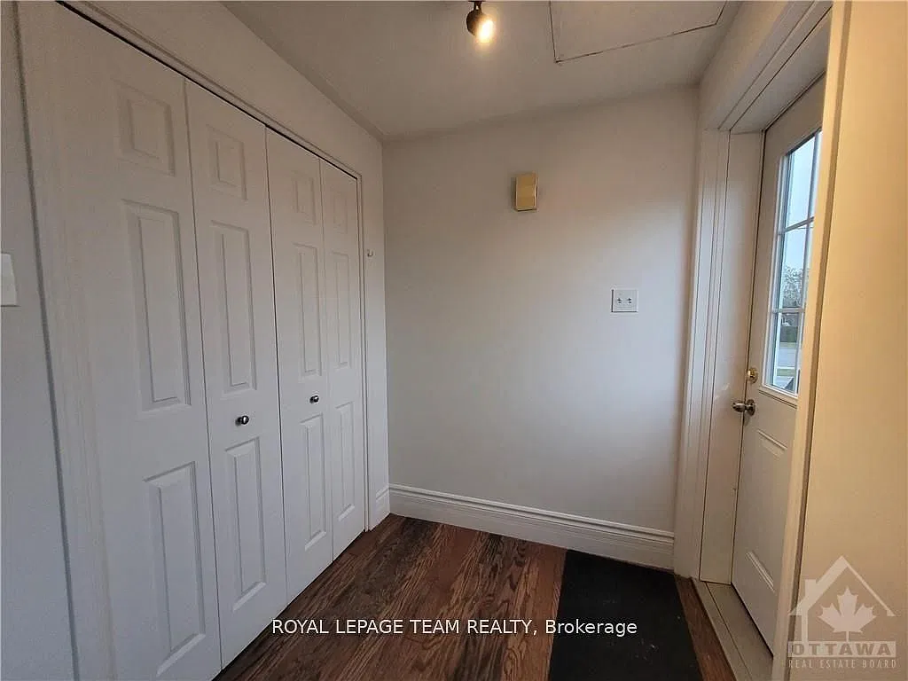 3 bed, $2,200 — Photo 3