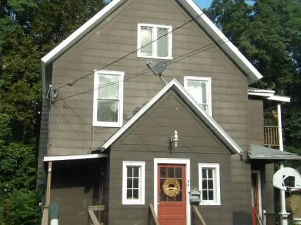 58 Moyer St, Canajoharie, NY 13317