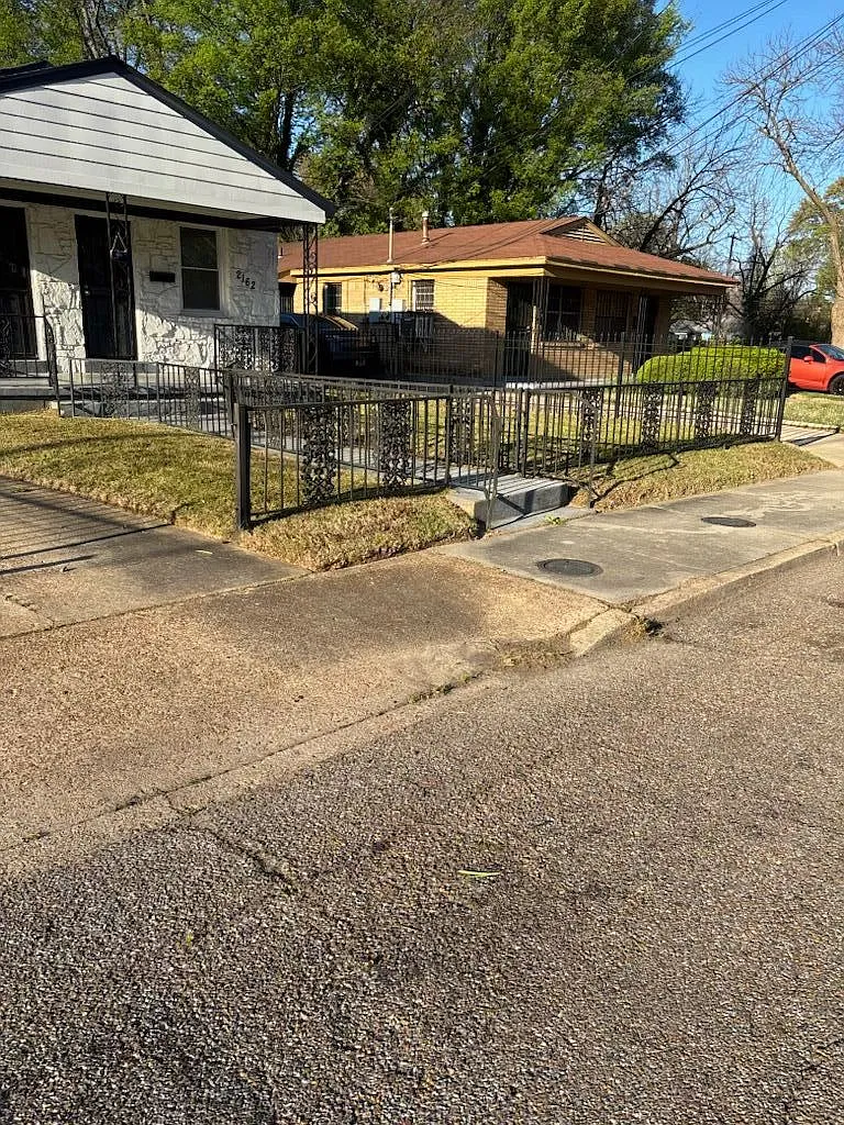 1 bed, 1.0 bath, 550 sqft, $750 — Photo 1