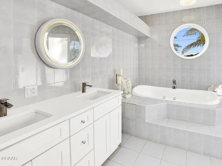 435 Ocean Shore Blvd — Photo 34