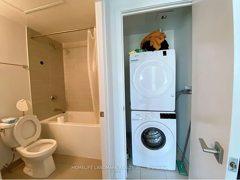 159 Wellesley St E #2010 — Photo 16