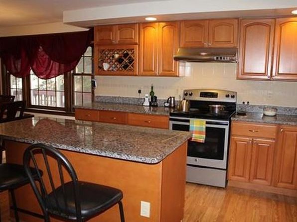 42 Nylander Way, Acton, MA 01720
