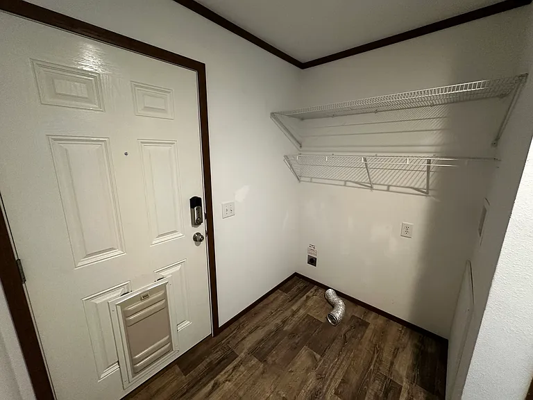 507 N Cedar St — Photo 12