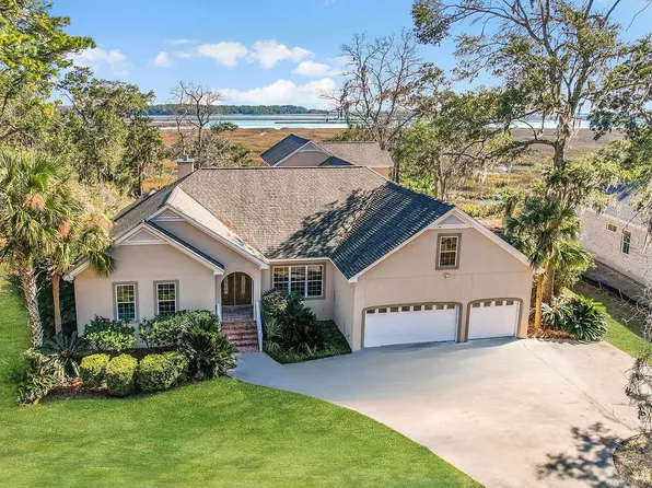 2017 Sutherland Bluff Dr NE, Townsend, GA 31331