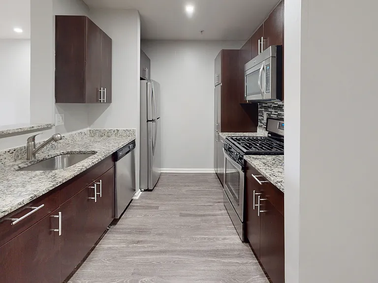 14 North — Photo 32
