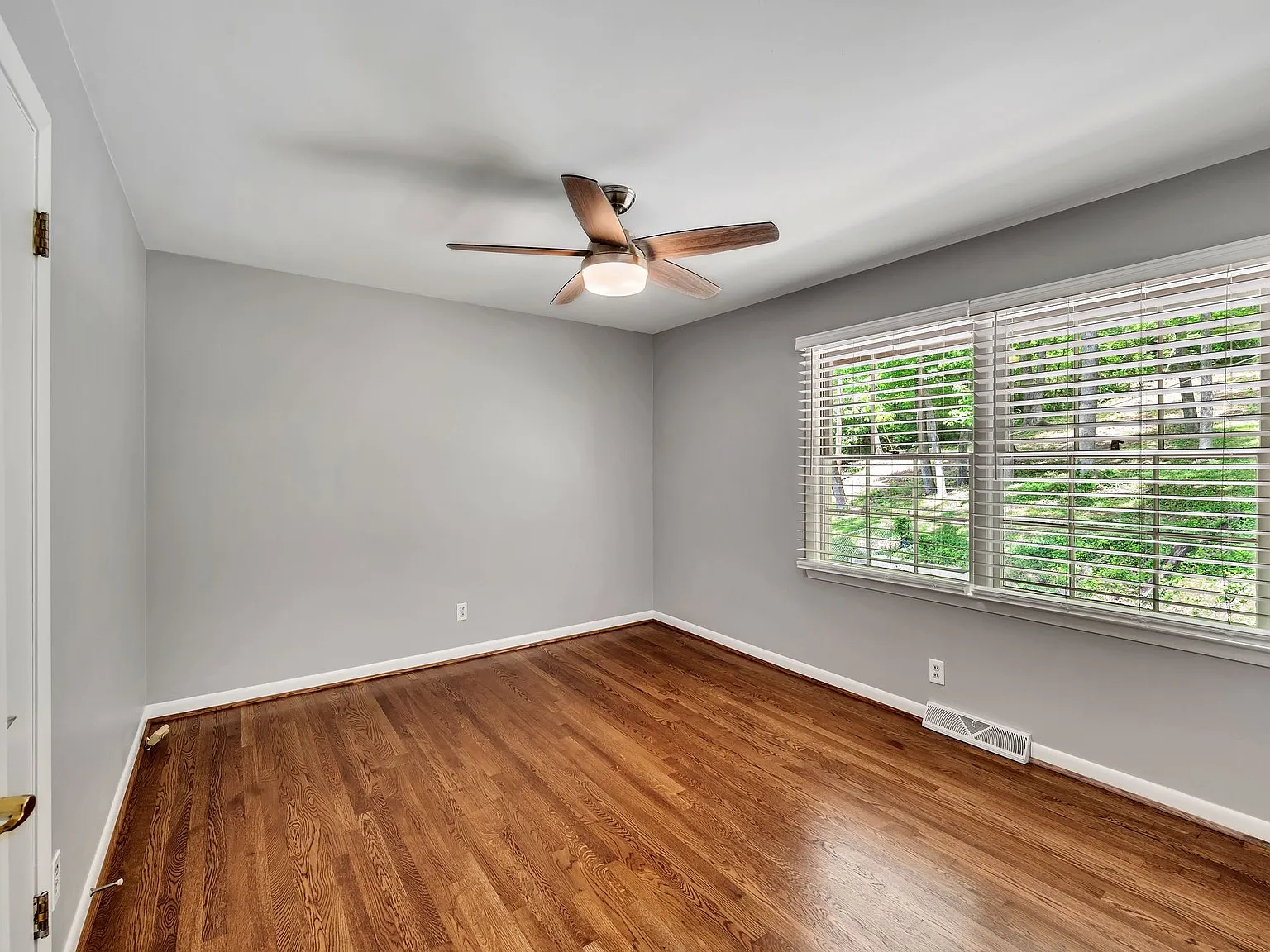 3 bed, 1453 sqft, $1,000 — Photo 4