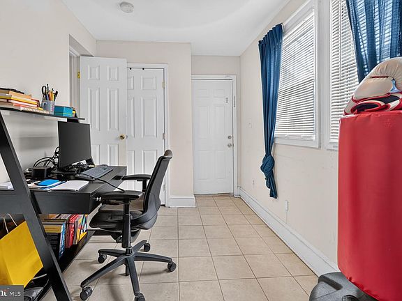 3rd image of 1720 Capitol Ave NE APT 2