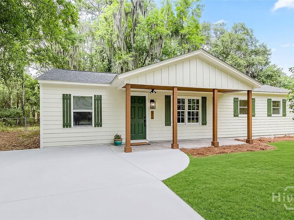 1st image of 32 Brookview Drive