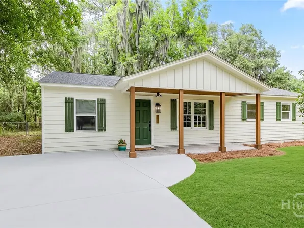 32 Brookview Drive, Savannah, GA 31406