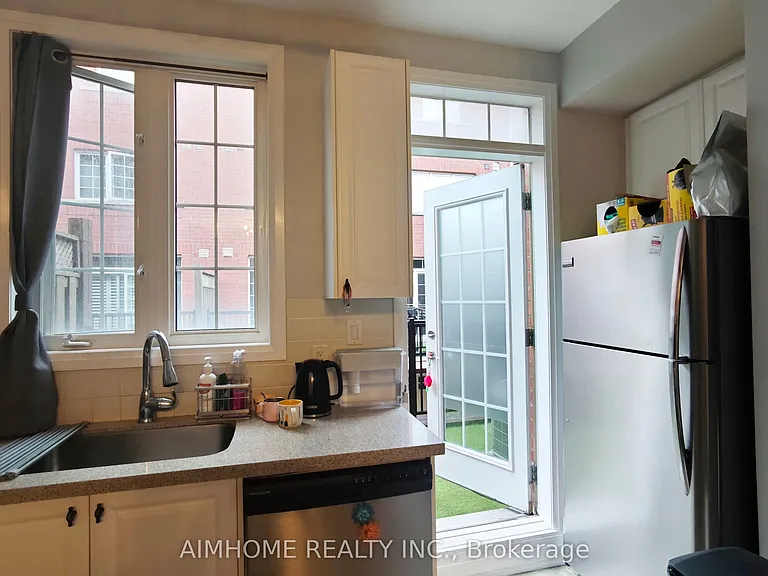 40 Raffeix Ln — Photo 31