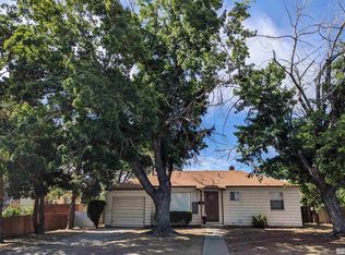 450 Margrave Dr, Reno, NV 89502