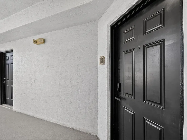 1660 Renaissance Commons Blvd #2517 — Photo 36