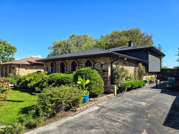 12215 S 45th Ave, Alsip, IL 60803