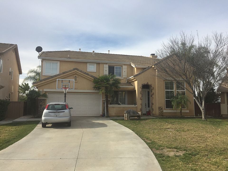 1st image of 29847 Pinehurst Dr