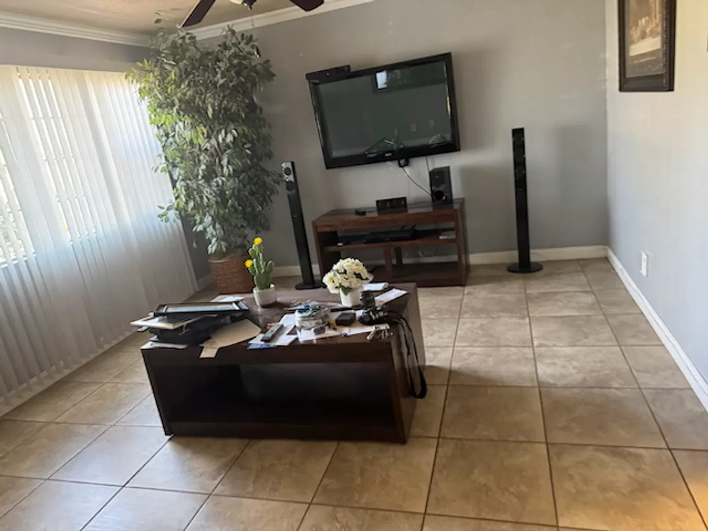 Furnished 3 bedroom 1 bath home — Photo 3