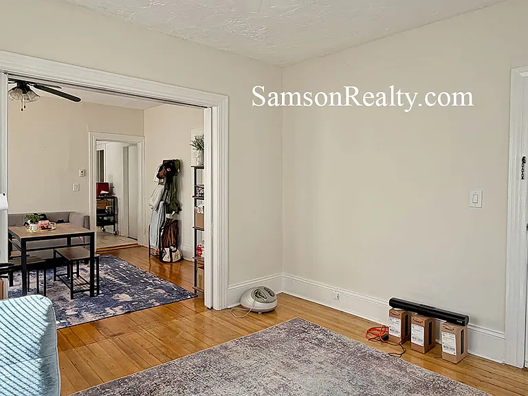 209 4th St #2 — Photo 8