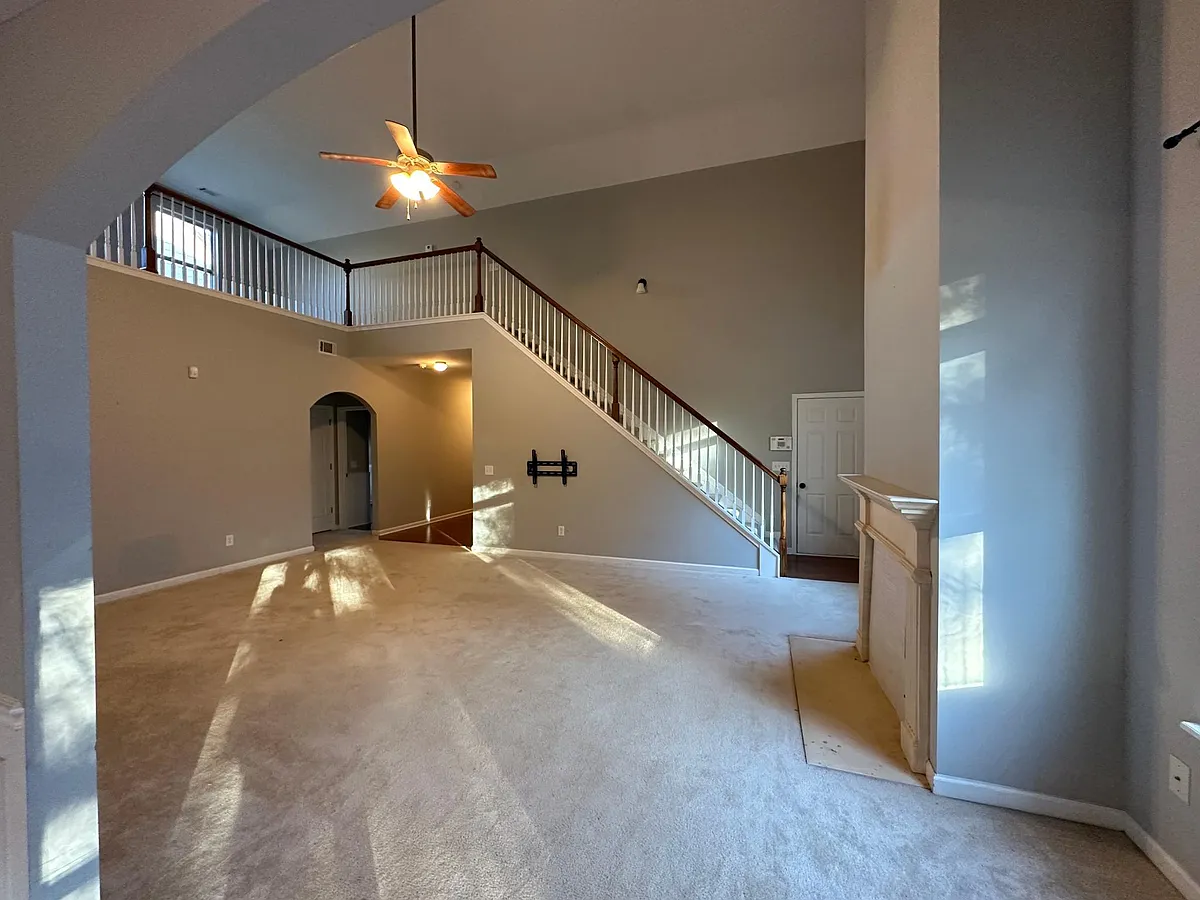Building Photo - 7180 Silk Tree Point