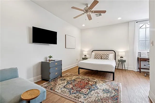 3918 Baronne St #201 — Photo 4