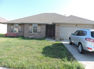 1925 E Overland Dr, Ozark, MO 65721
