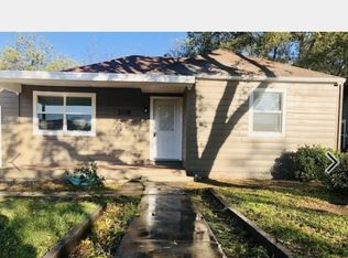 208 N Lake St, Carlsbad, NM 88220