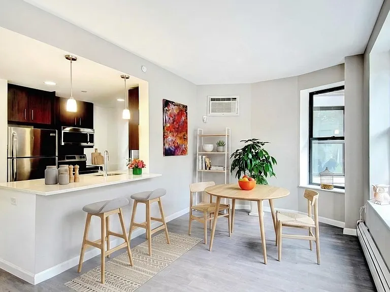 272 Manhattan Ave #6C — Photo 4