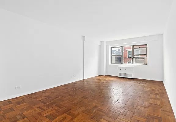 5th image of 69 W 9th St APT 6A