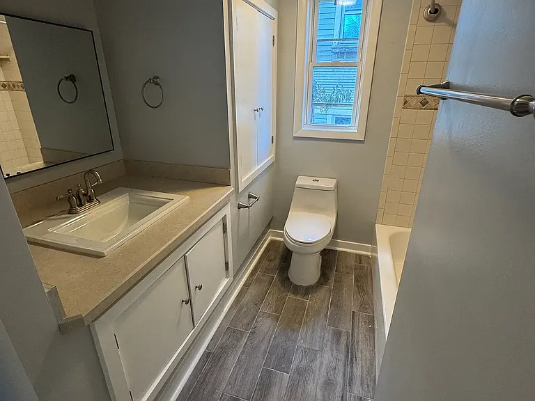 353 Edgewood Ave #R2 — Photo 4