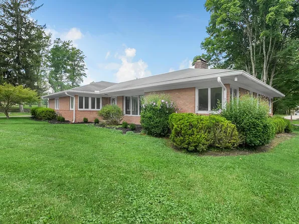 324 Cedar St, Granville, OH 43023