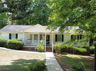 105 Randolph Dr, Iva, SC 29655