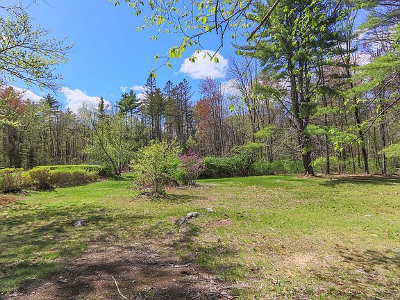 2nd image of 112 Mountain Road