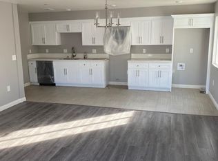 604 W Regent St, Inglewood, CA 90301