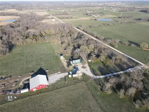 33A NW 50th Rd, Lamar, MO 64759