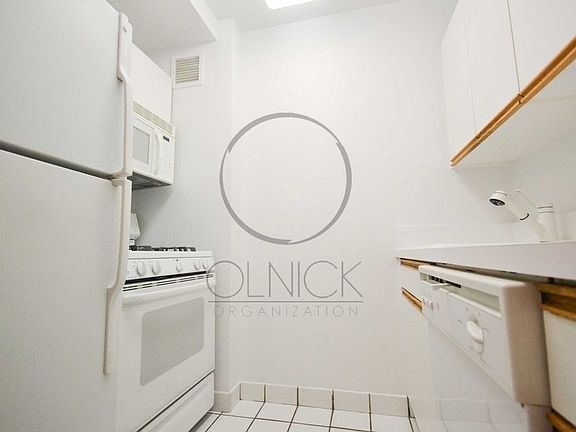 5th image of 200 E 87th St APT 11E
